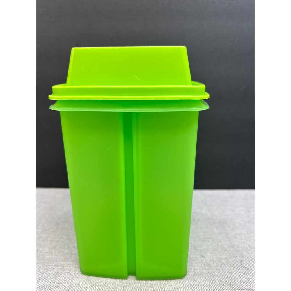 Tupperware Lime Green Pick-A-Deli Pickle Olives Storage Container Keeper #1560-3